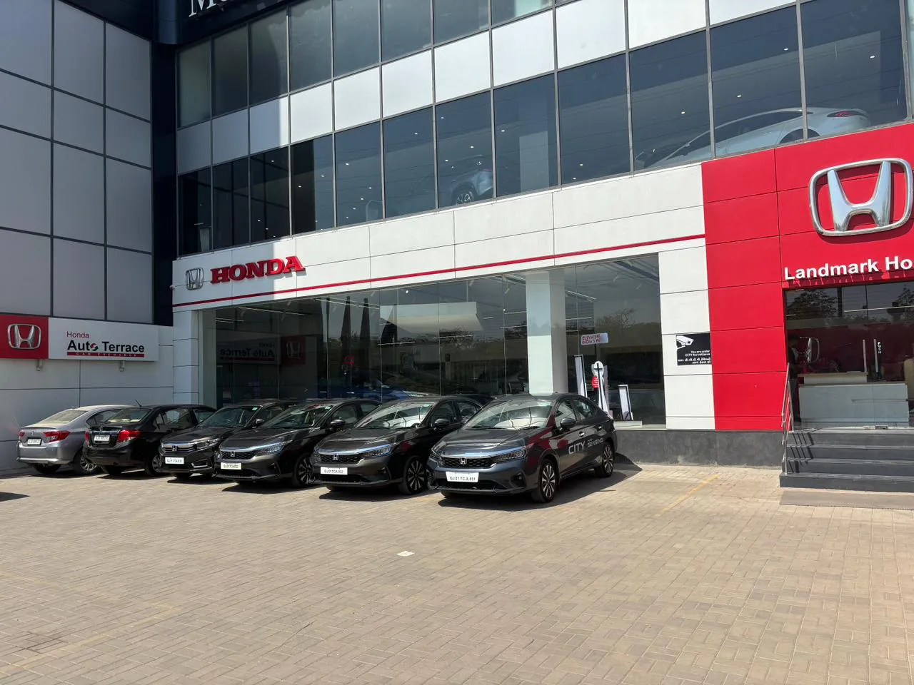 Landmark Honda image